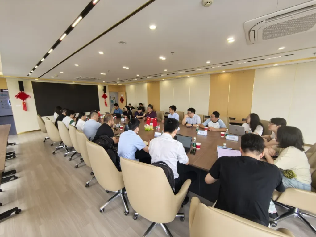 中国眼谷、温州市龙湾区团队一行到访济视同光
